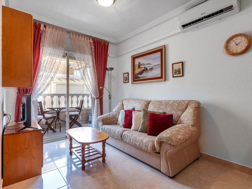Španělsko Opportunity 2 bedrooms sunny