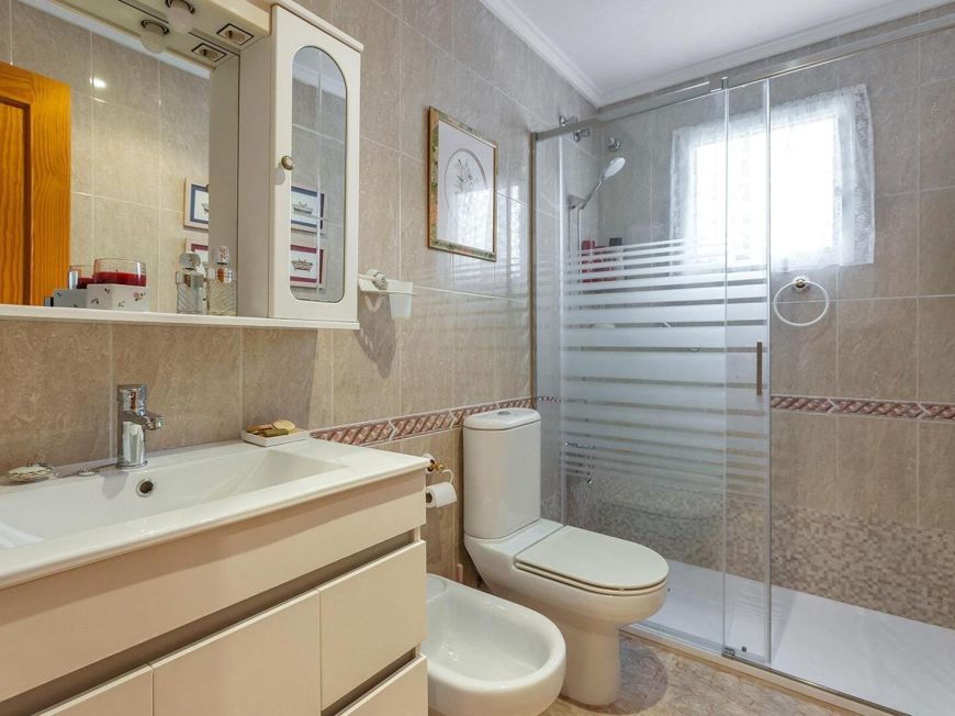 Španělsko Opportunity 2 bedrooms sunny