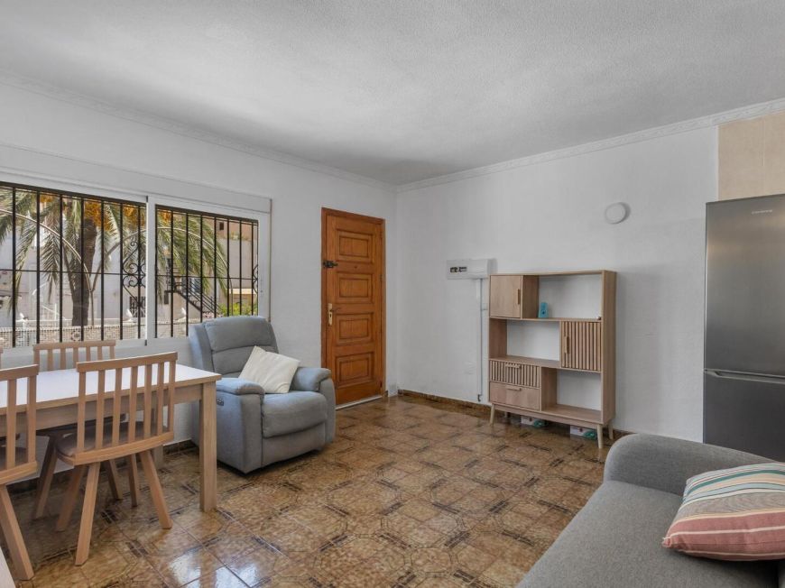 Španělsko Ground-floor bungalow · Unique opportunity in La Mata