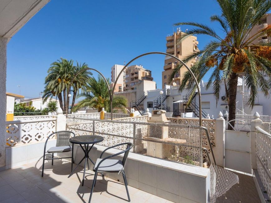 Španělsko Ground-floor bungalow · Unique opportunity in La Mata