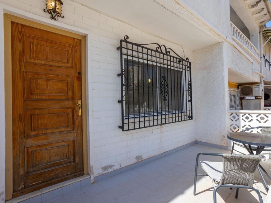 Španělsko Ground-floor bungalow · Unique opportunity in La Mata