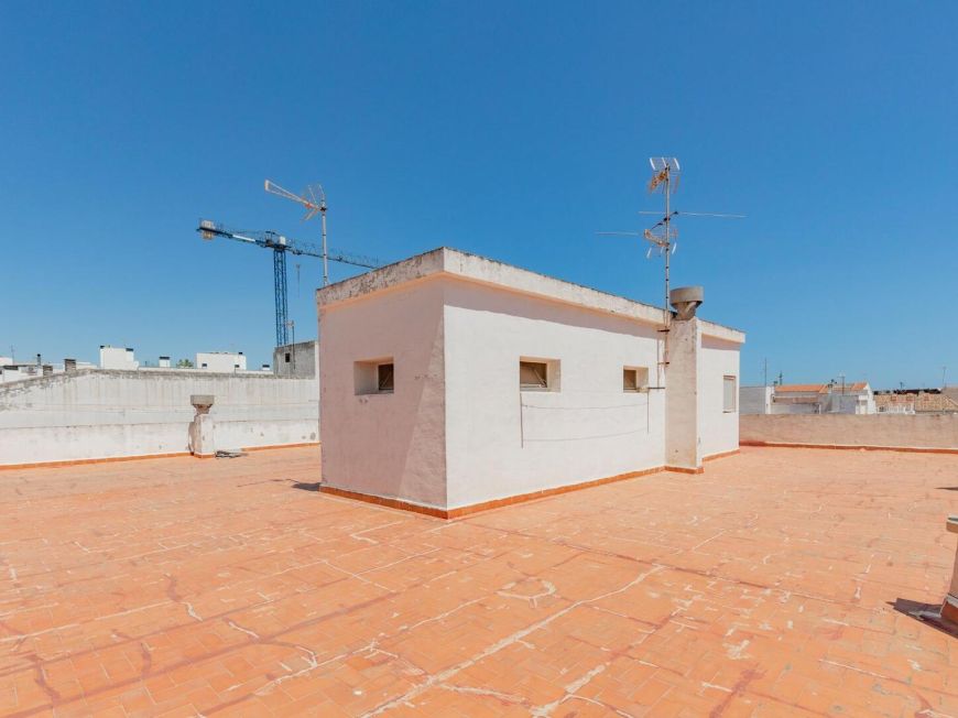 Španělsko Light, sun, and the beach just a 3-minute walk away! Top-floor apartment with an L-shaped terrace and enclosed garage in Playa del Cura.