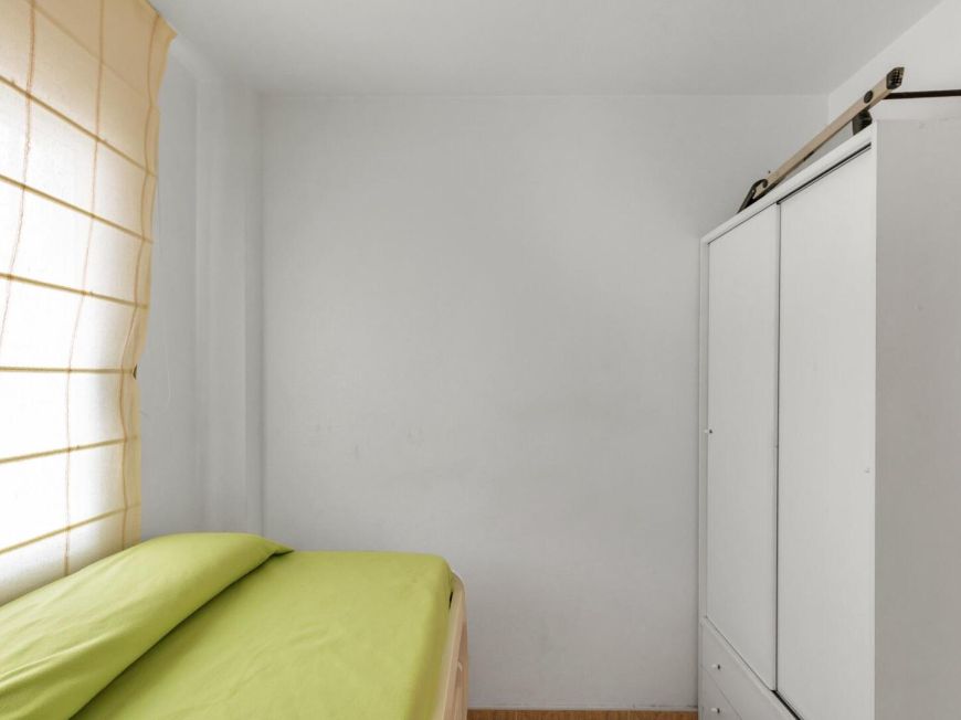 Španělsko 2-Bedroom Apartment with Pool, Garage and Storage Room Near the Centre of Torrevieja