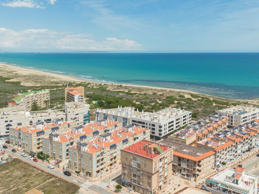Španělsko Sea views 200 meters from La Mata Beach
