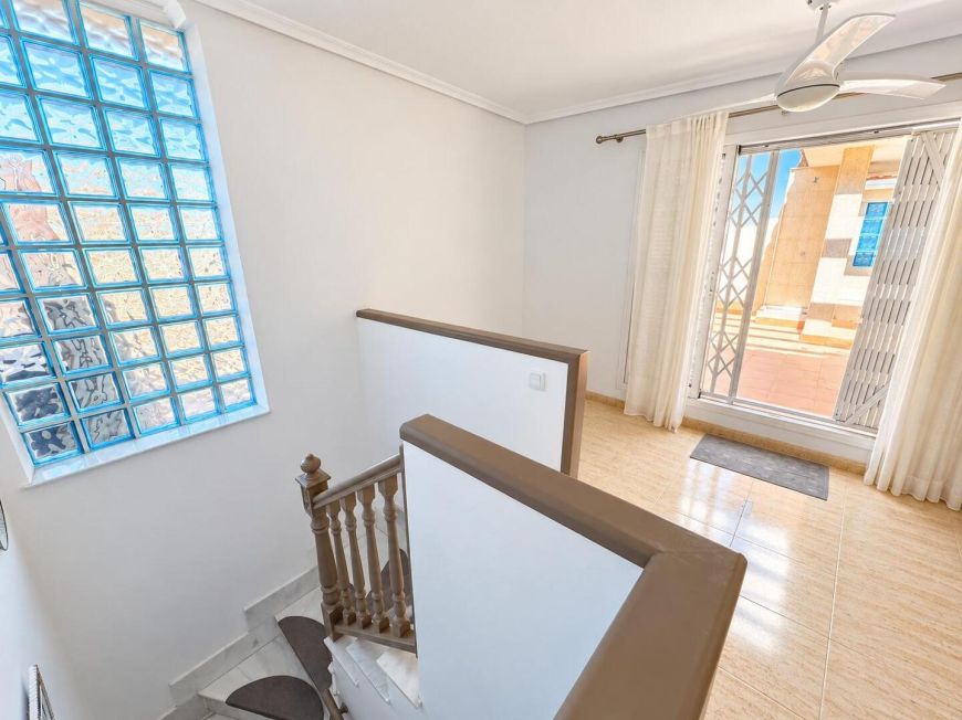 Španělsko Property with Large Private Solarium in Zeniamar VI – Orihuela Costa