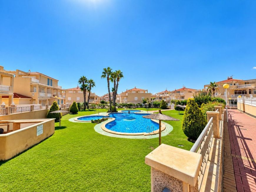 Španělsko Property with Large Private Solarium in Zeniamar VI – Orihuela Costa