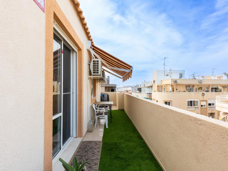 Spanien Eindrucksvolles, renoviertes Eck-Penthouse mit drei Schlafzimmern in der Wohnanlage Santa Gema.