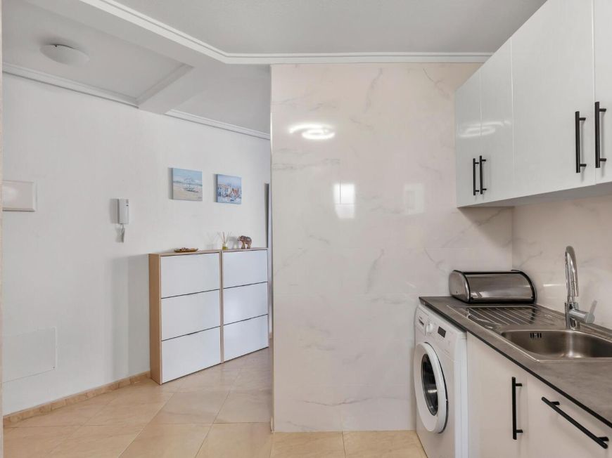 Spanien Eindrucksvolles, renoviertes Eck-Penthouse mit drei Schlafzimmern in der Wohnanlage Santa Gema.