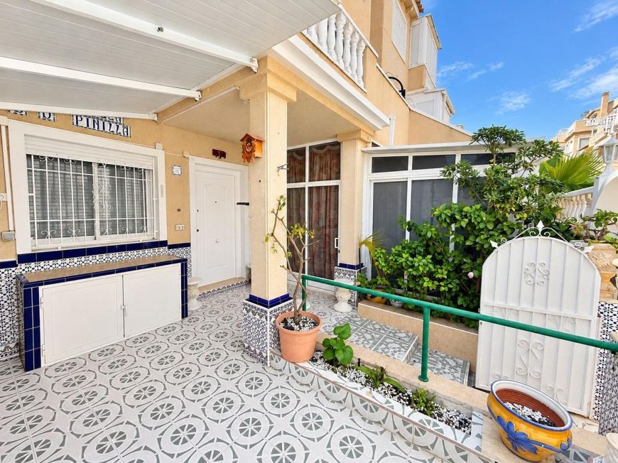 Španělsko Opportunity in Torreblanca: 2 bedrooms with pool