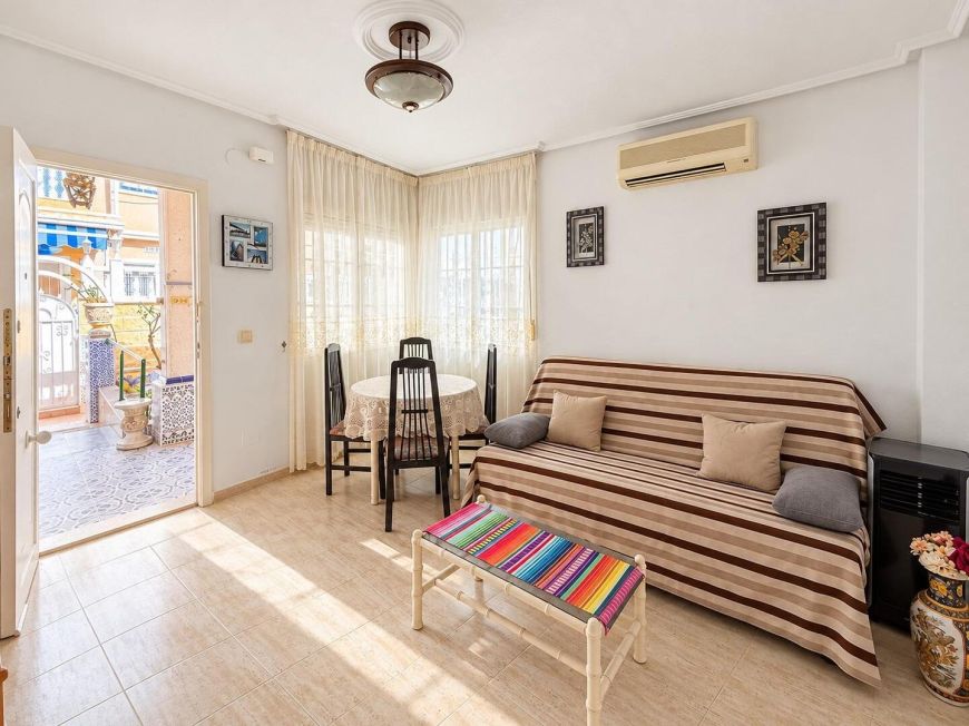Španělsko Opportunity in Torreblanca: 2 bedrooms with pool