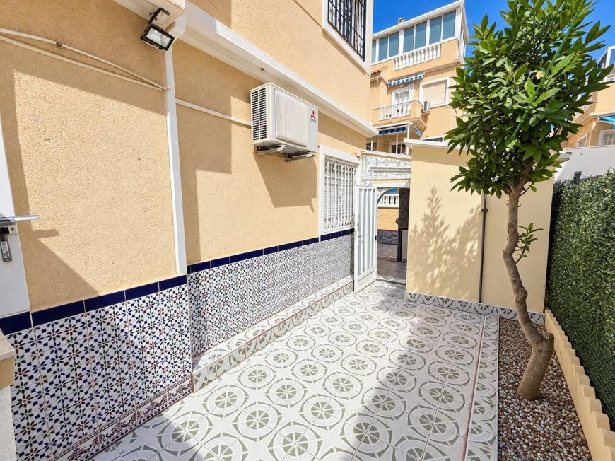 Španělsko Opportunity in Torreblanca: 2 bedrooms with pool