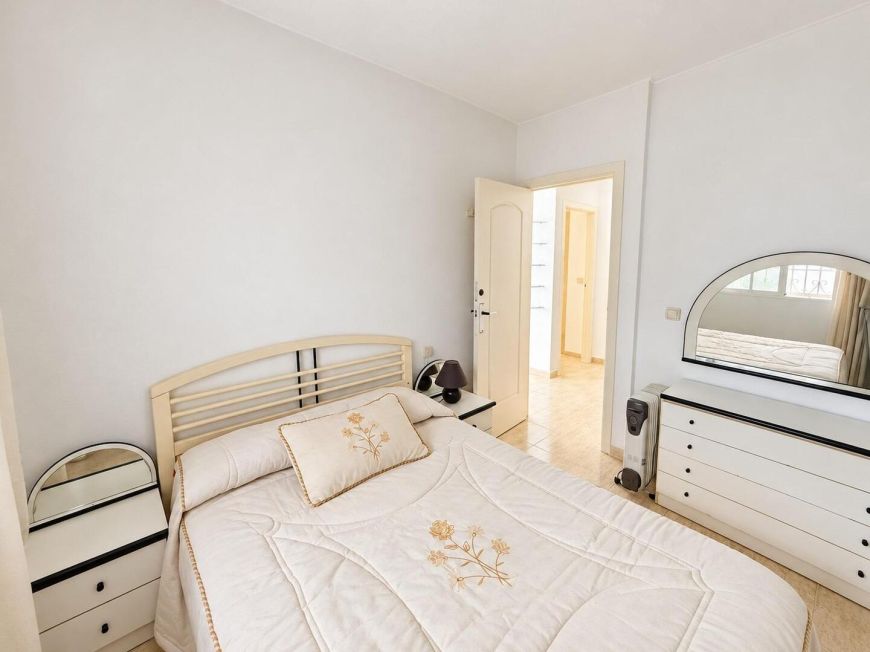 Španělsko Opportunity in Torreblanca: 2 bedrooms with pool