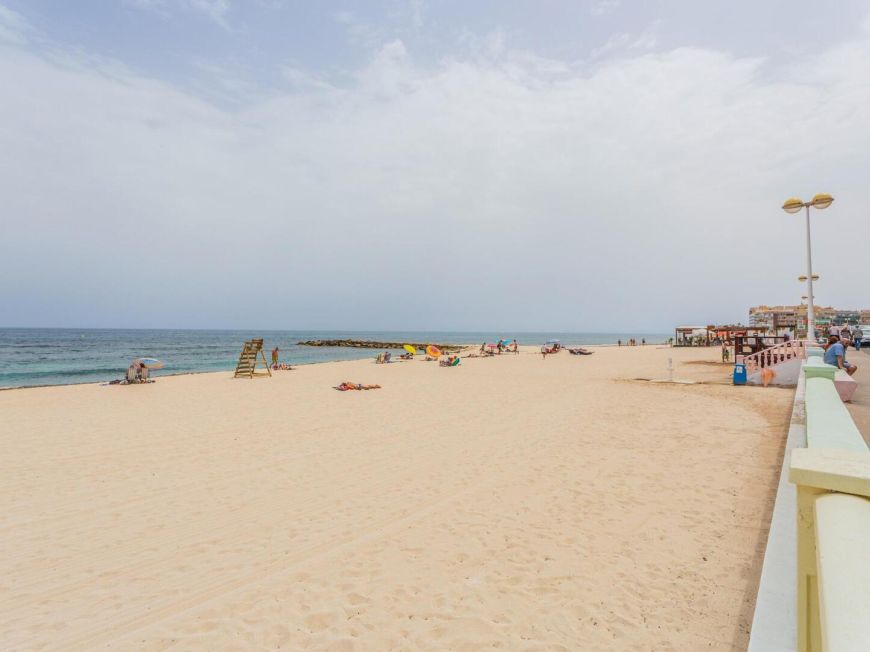 Španělsko Opportunity in Torreblanca: 2 bedrooms with pool