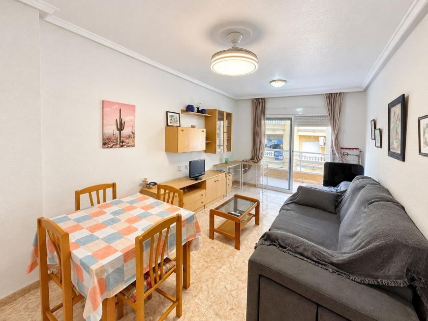 Španělsko South-facing 2-bedroom opportunity