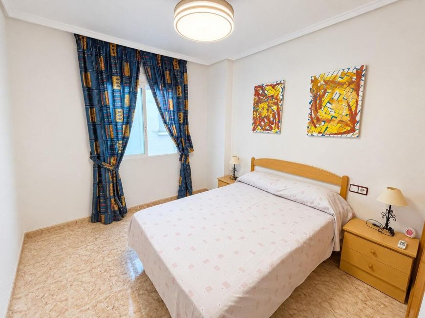 Španělsko South-facing 2-bedroom opportunity