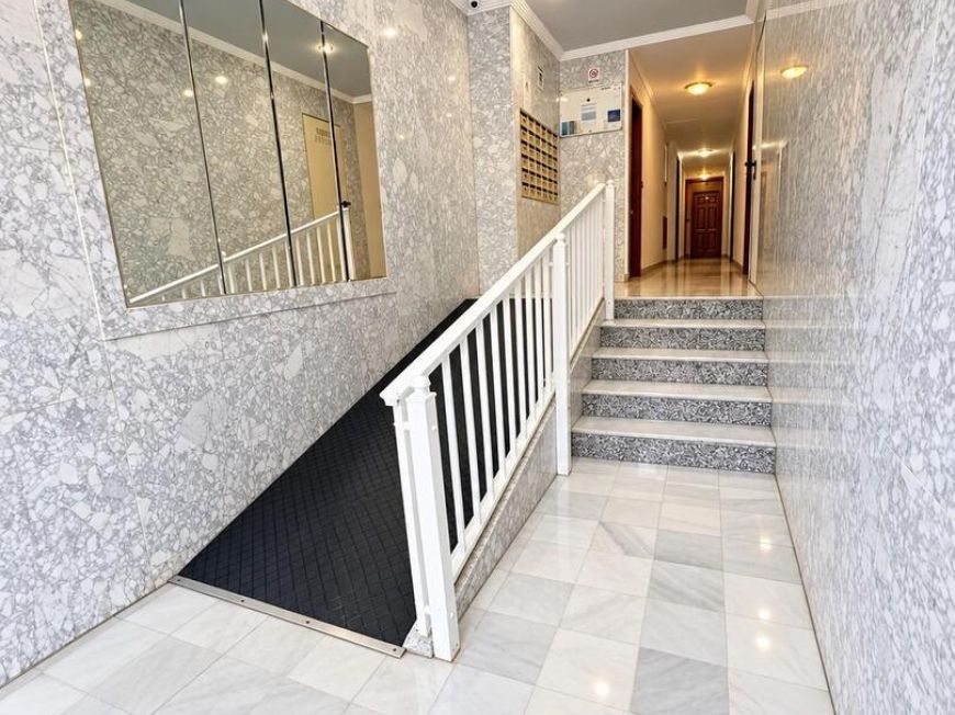 Španělsko South-facing 2-bedroom opportunity