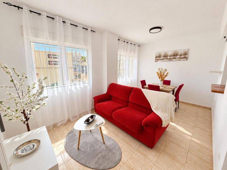 Španělsko 1-bedroom opportunity with a pool
