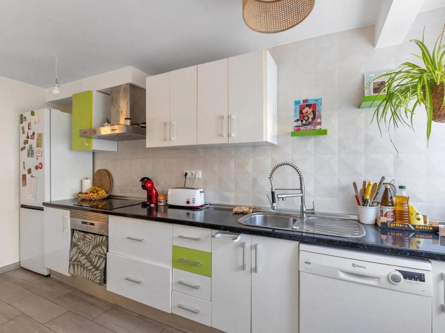 Španělsko Renovated duplex in Los Balcones: sun, comfort, and strategic location