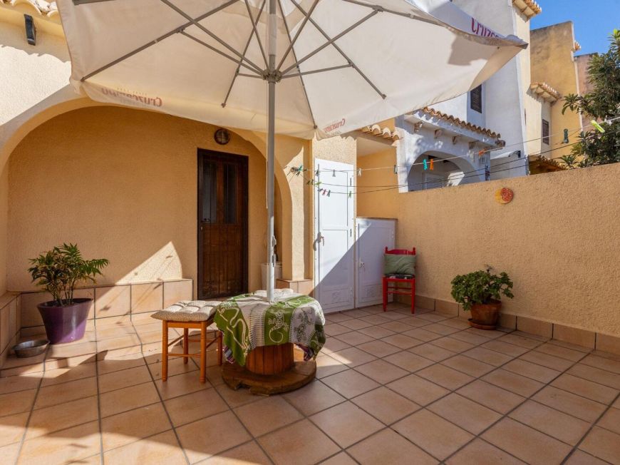 Španělsko Renovated duplex in Los Balcones: sun, comfort, and strategic location