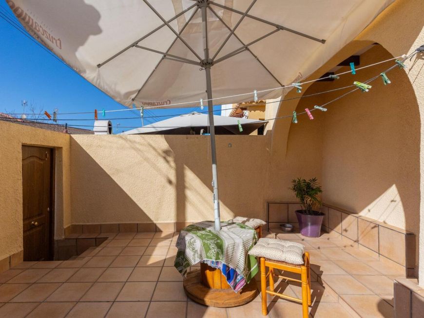 Španělsko Renovated duplex in Los Balcones: sun, comfort, and strategic location