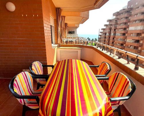 Unique opportunity in Oropesa del Mar! Apartment just 30 meters from the beach.