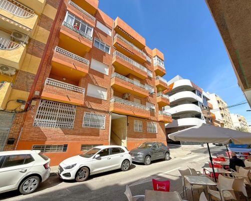 Fantastic 2-bedroom, 2-bathroom apartment just 200 meters from Playa del Cura – Torrevieja
