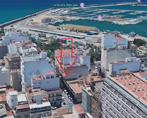 Piso en pleno centro de Torrevieja junto al paseo marítimo y nuevo puerto
