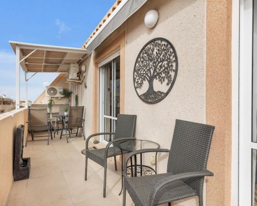 Dream Penthouse in Residencial Santa Gema: Light, Space and Views in Torrevieja. Garage and communal pool.