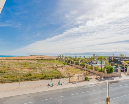 Exclusive Apartment in Torrevieja – 200 meters from Playa de los Locos