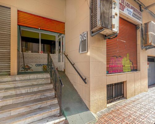 Local en Playa del Cura – Gran Oportunidad de Inversión en Torrevieja