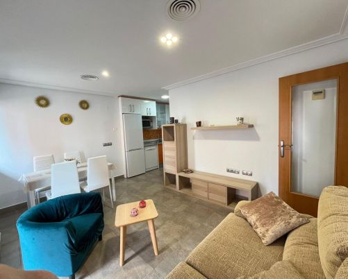 Pristine 2-Bedroom Apartment – Furniture Included – Prime Location