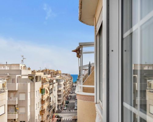 Exclusive 3 bedroom and 2 bathroom penthouse 500m from Playa del Cura and Playa de Los Locos