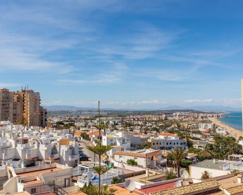 Encanto Mediterráneo en Los Leandros