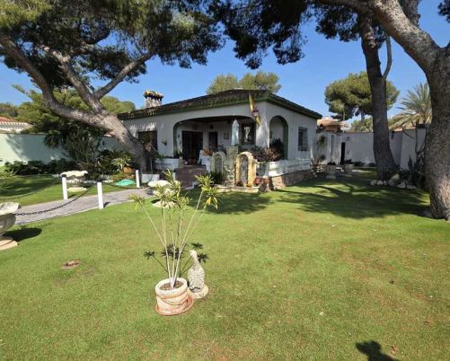 Detached villa Orihuela Costa Alicante