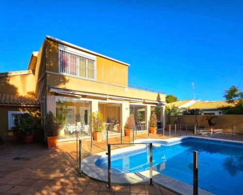 Vila Dehesa de campoamor ALICANTE