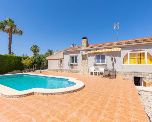 Detached villa with private pool in Ciudad Quesada - Doña Pepa