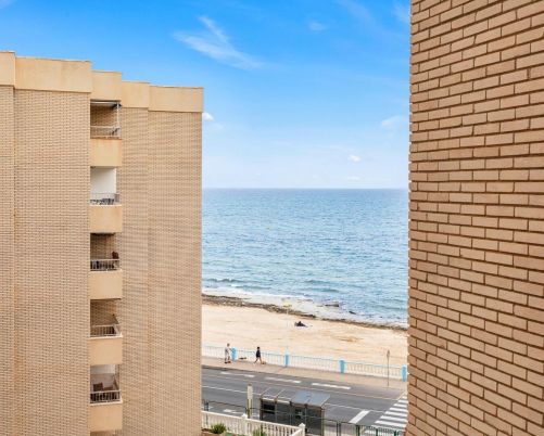 BEACHFRONT APARTMENT