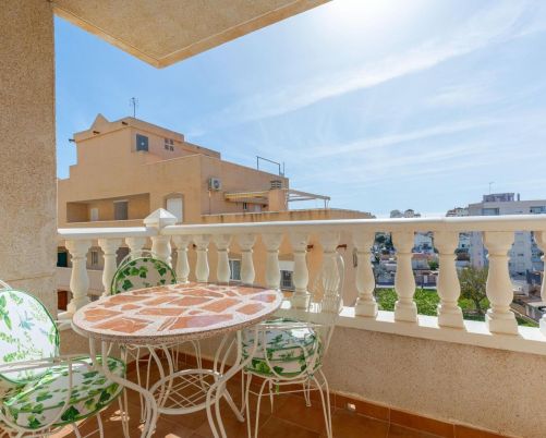 Vue sur le lever du soleil et brise méditerranéenne à Nueva Torrevieja ! 2 chambres + piscine commune