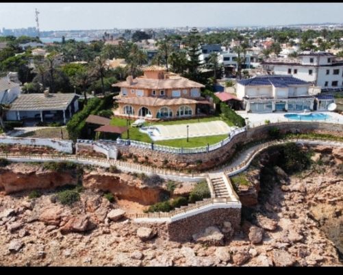 Detached villa Orihuela Costa Alicante